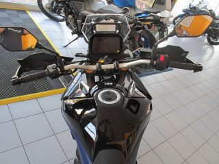 Suzuki DL V-Strom DE 800