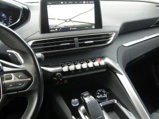 Peugeot 3008 1,2 PureTech 130 S&S EAT6 Allure