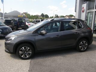 Peugeot 2008 PureTech 130 S&S Allure 6-Gang-Manuell