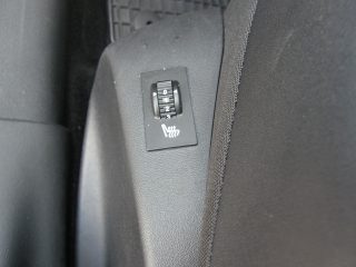 Peugeot 2008 PureTech 130 S&S Allure 6-Gang-Manuell