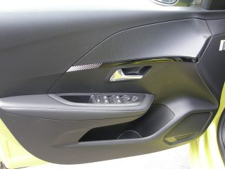 Peugeot 208 Hybrid 100 e-DCS6 Allure