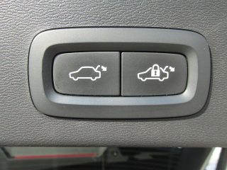 Volvo XC40 B4 AWD R-Design Geartronic