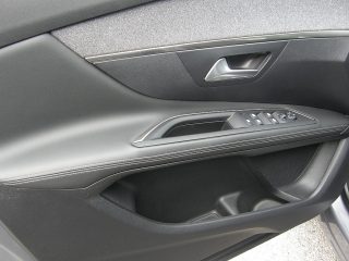 Peugeot 3008 1,5 BlueHDi 130 S&S 6-Gang Allure