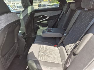 Peugeot 3008 Elektro 210 73kWh GT / Verfügbar ab Ende September