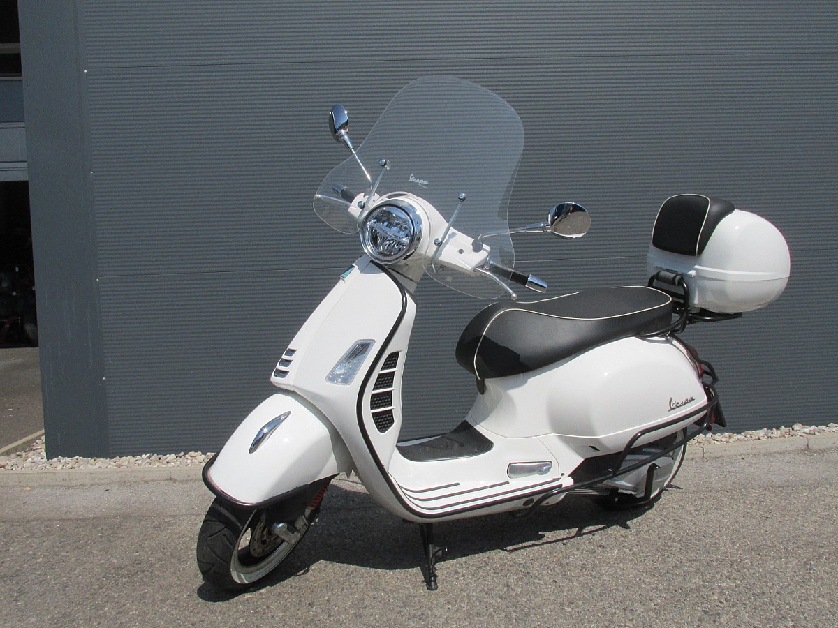 Vespa GTS SUPER 300