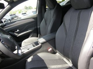 Peugeot 308 GT Hybrid 136 e-DCS6