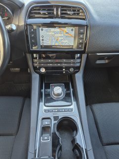 Jaguar F-Pace 20d AWD Pure Aut.