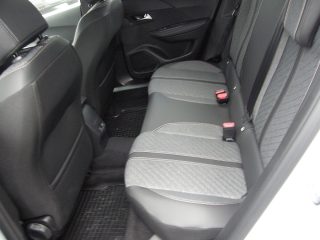 Peugeot 2008 PureTech 100 S&S Allure 6-Gang-Manuell