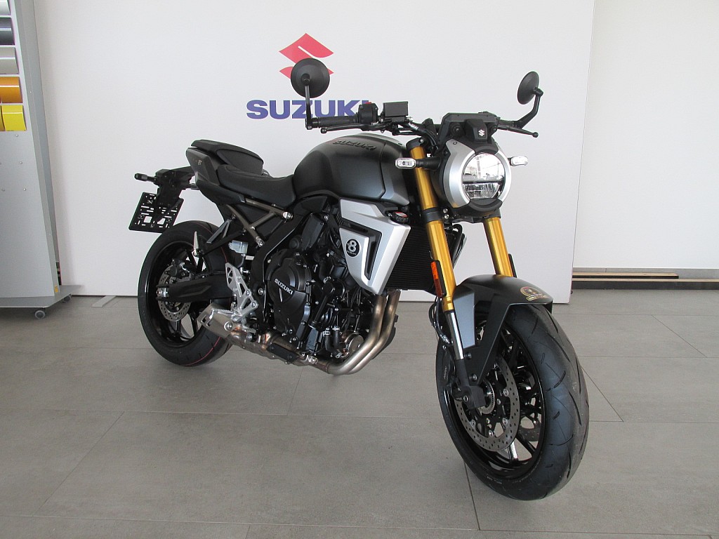 Suzuki GSX - 8T