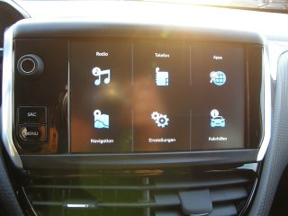 Peugeot 2008 1,5 BlueHDi 120 Allure S&S EAT6