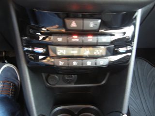 Peugeot 2008 1,5 BlueHDi 120 Allure S&S EAT6