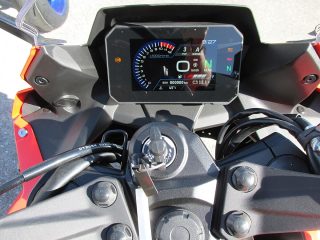 Suzuki GSX 8R