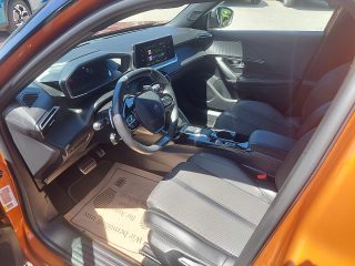 Peugeot 2008 PureTech 130 S&S GT EAT8