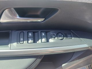 Peugeot 5008 Allure Hybrid 145 e-DCS6 sofort verfügbar