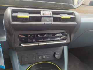Fiat Grande Panda Hybrid mHEV 110 6-Gang eDCT La Prima