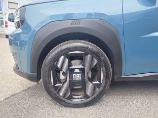 Fiat Grande Panda Hybrid mHEV 110 6-Gang eDCT La Prima